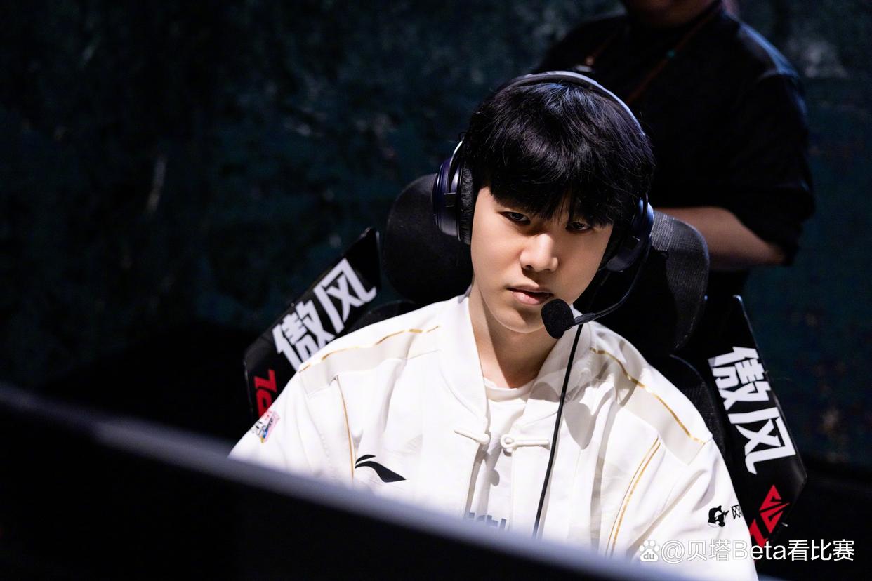 全球最高赔率娱乐平台 TheShy焦点对战，浓眉哥与60激战勇士分钟，持续失利胜负难料！