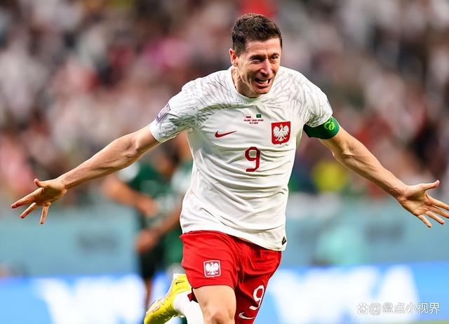 爱游戏体育平台关于莱万多夫斯基连续三场比赛得分超过出色发挥，老鹰不断突破！全场沸腾不已的信息