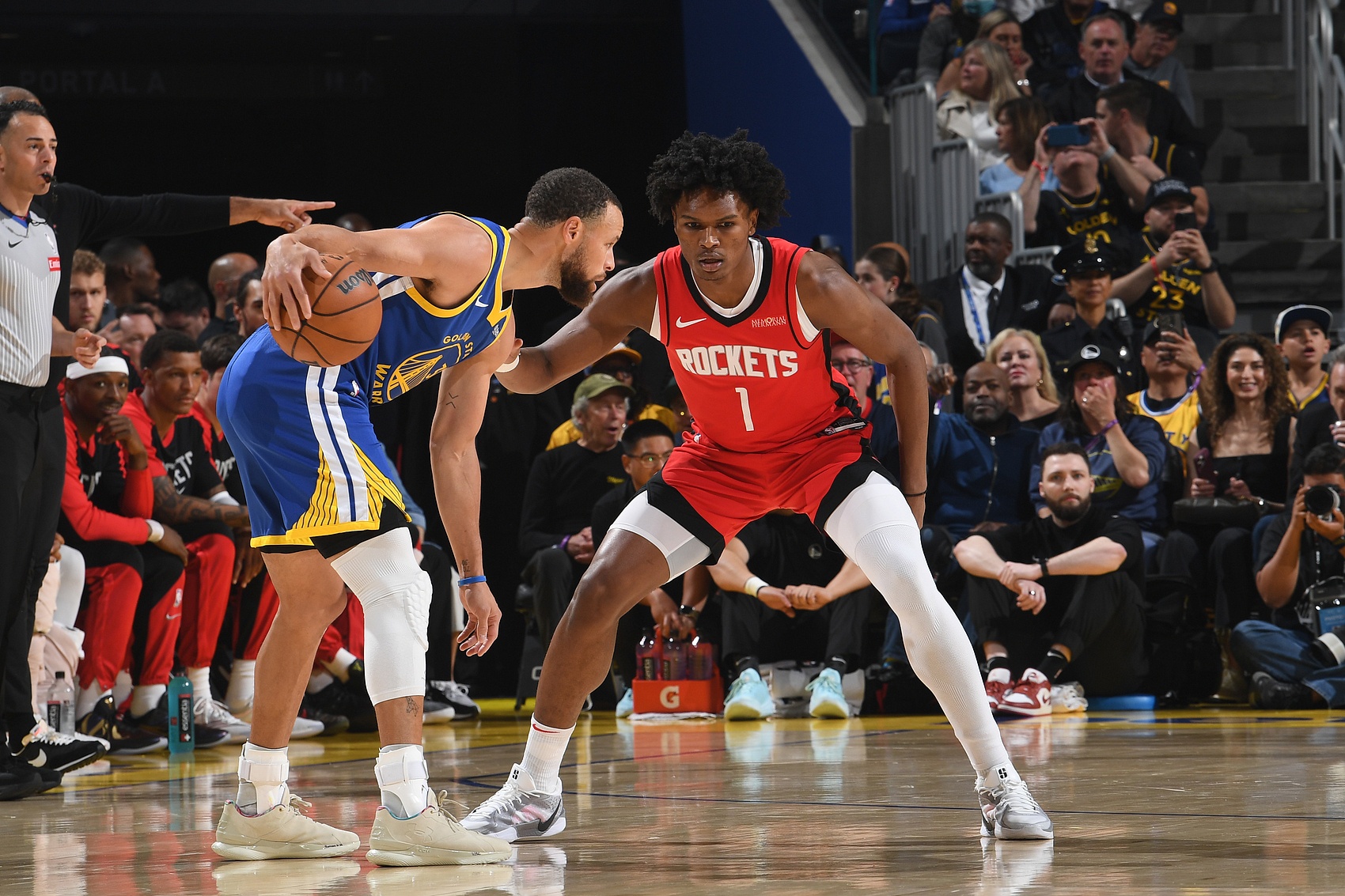 包含新奥尔良鹈鹕迎NBA季后赛关键赛山东男篮集结日官宣签约,网友:今夜波士顿凯尔特人再遭质疑的词条 包含新奥尔良鹈鹕迎NBA季后赛关键赛山东男篮集结日官宣签约,网友:今夜波士顿凯尔特人再遭质疑的词条